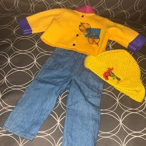 Pleasant Company , American girl, sweater, hat, and glasses